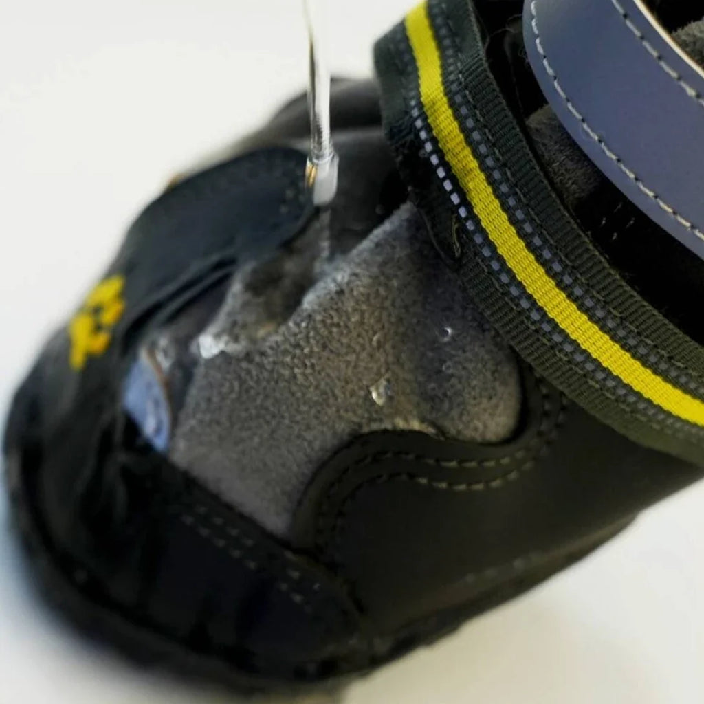 Winter Dog Shoes, 
Snow Dog Shoes, SnowGrip Waterproof Dog Shoes (Reflective) - Petifo